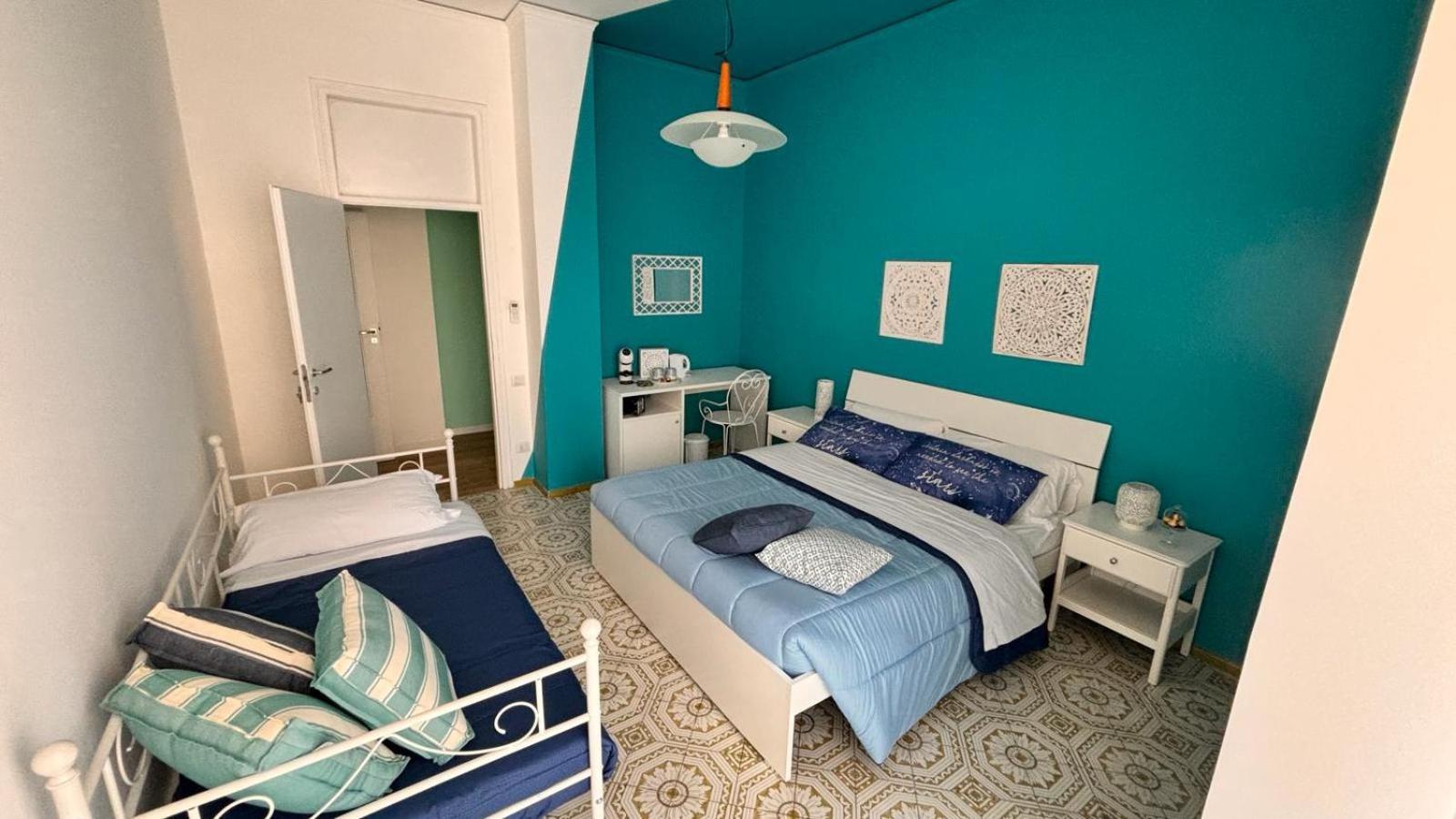 Reginella Guest House Салерно Екстериор снимка
