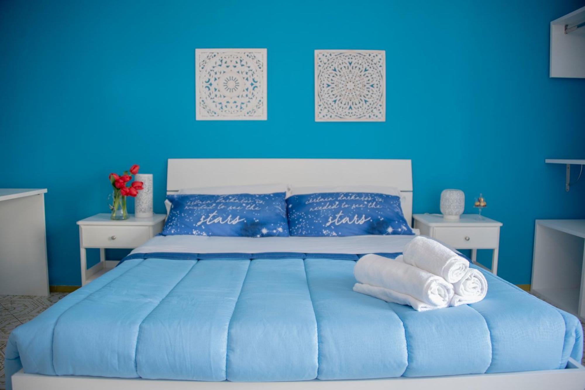 Reginella Guest House Салерно Екстериор снимка